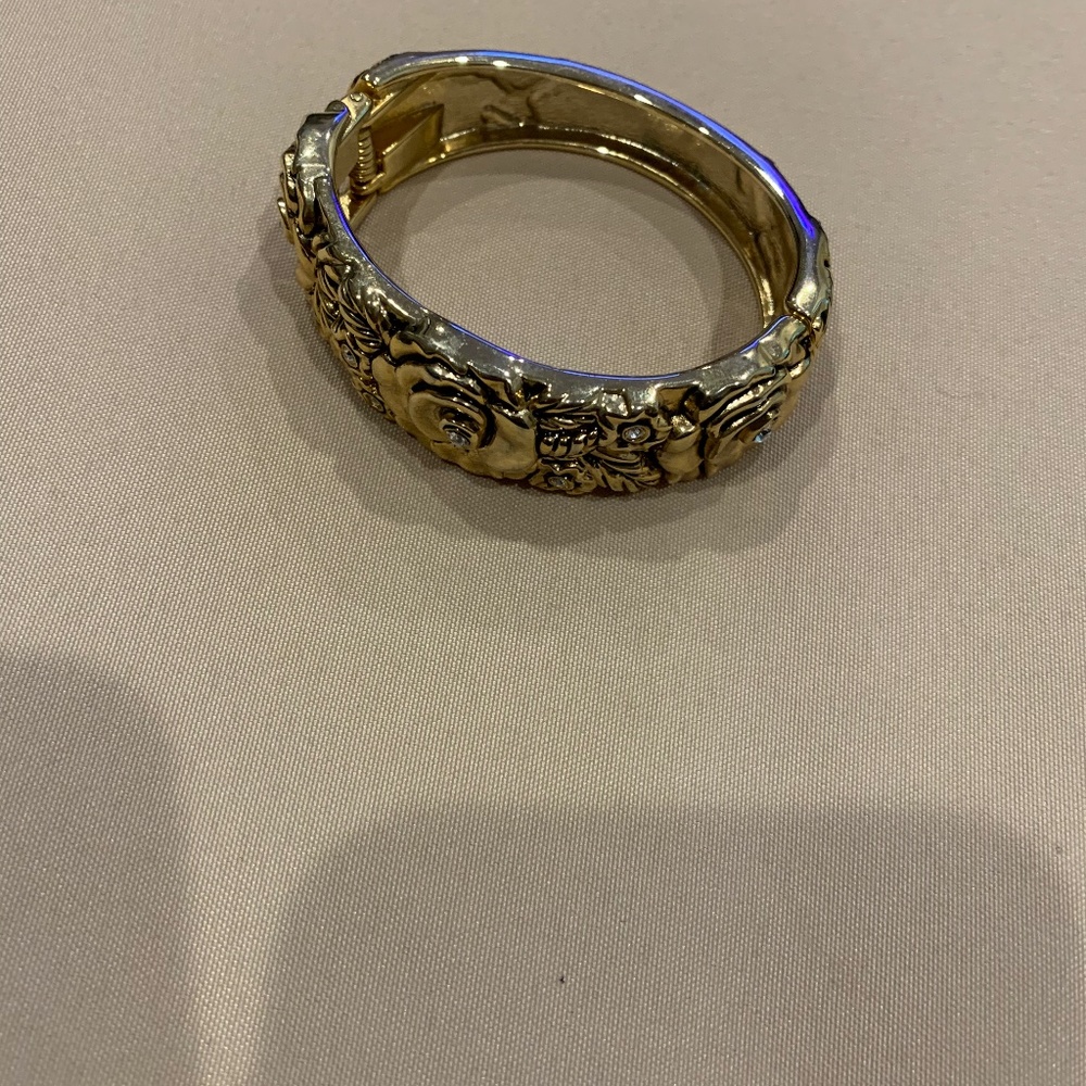 Goldtone Heavy Expandable Metal Cuff Bracelet w/ Intricate Designs